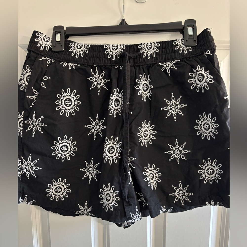 LOFT Black and White Embroidered Garment